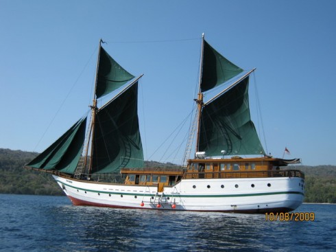 SMY Tambora  Liveaboards Main Image