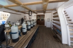 Liveaboards 04435118_blueseasdivedeck840.jpg