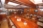 MV Emperor Elite 54537811_elitediningwebneu Liveaboards 54537811_elitediningwebneu.jpg