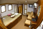 M/V Ocean Hunter III 78137682_oh3_master_cabin_001 Liveaboards 78137682_oh3_master_cabin_001.jpg